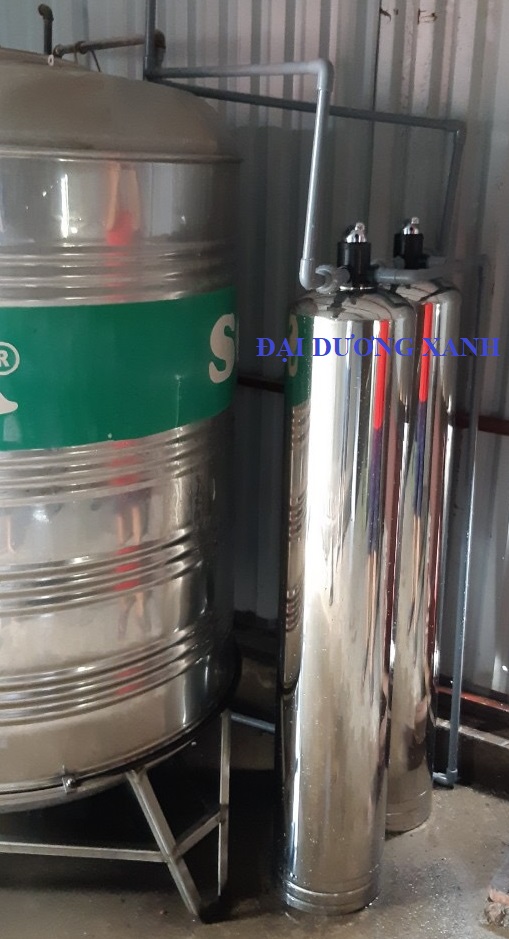 thiết bị xử lý nước sinh hoạt đầu nguồn CTH 1054B sử dụng cột lọc inox nhập khẩu